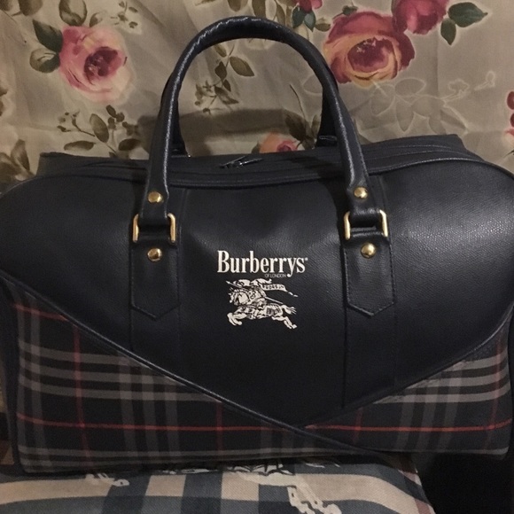 Burberry Handbags - HP🔥BURBERRY Vintage Boston Travel Carryall Bag 🔥